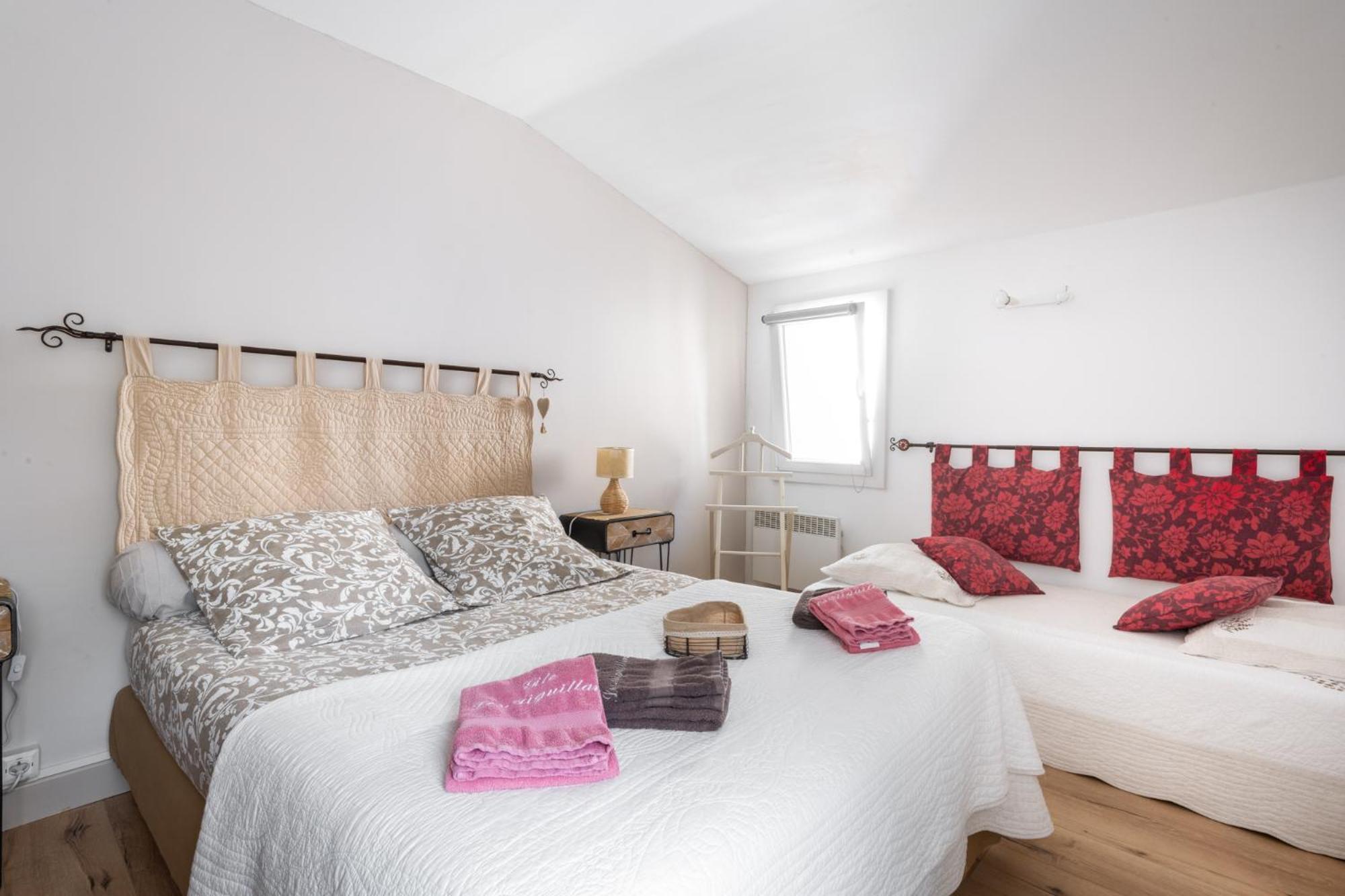 Gite Les Aiguillans Merindol-les-Oliviers ภายนอก รูปภาพ