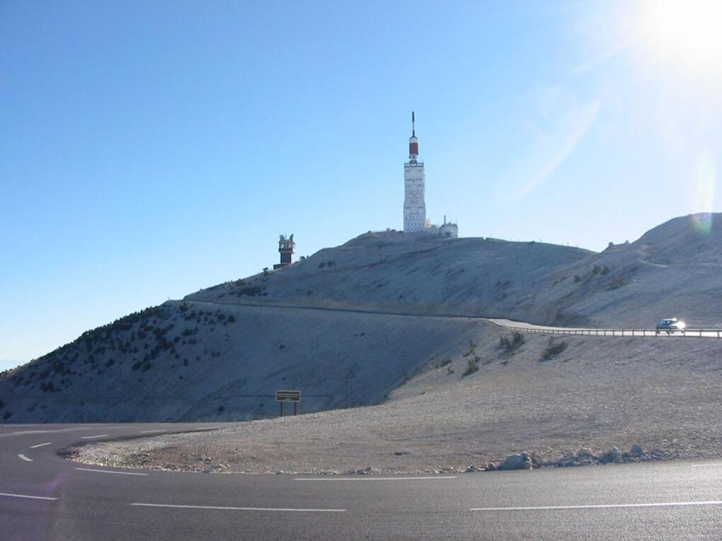 Gite Les Aiguillans Merindol-les-Oliviers ภายนอก รูปภาพ